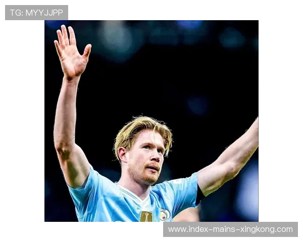 德布劳内踩球变向打造绝美转移，曼城彻底打开局面